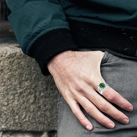 Distinctive Men's Ring Featuring Oval Green Emerald Gem