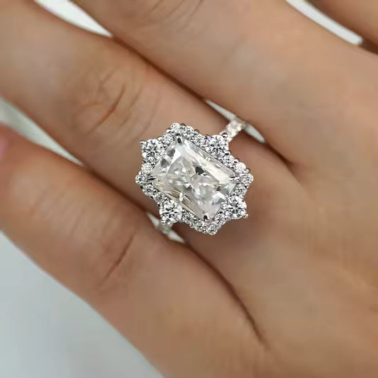 Radiant Cut Diamond Ring β A Stunning Engagement Choice for Women