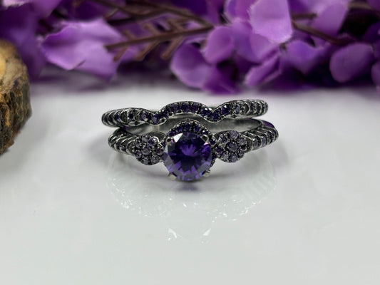 Elegant Round Cut Purple Amethyst Bridal Ring Set - Timeless Engagement & Wedding Band Duo