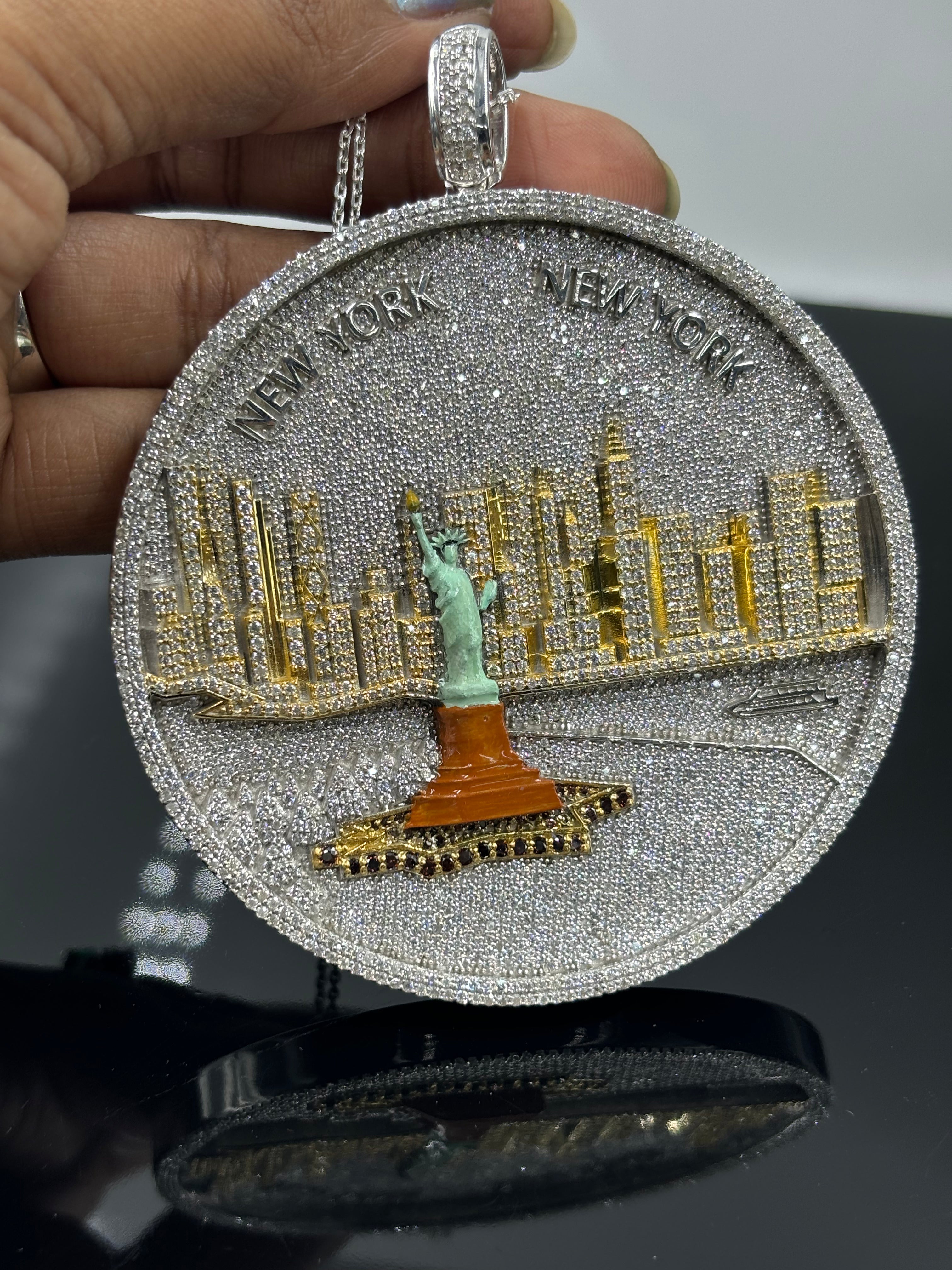 Custom fashion iced out pendant