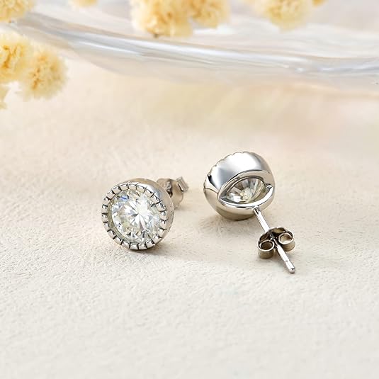 Brilliant Diamond Round Stud Earrings – A Symbol of Love & Purity - BerylcraftsBrilliant Diamond Round Stud Earrings – A Symbol of Love & PurityWomen's