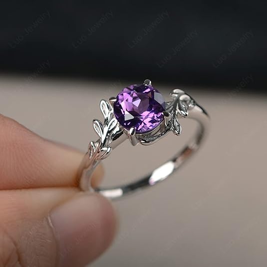 Elegant Round Cut Purple Amethyst Women's Ring – Sterling Silver - BerylcraftsElegant Round Cut Purple Amethyst Women's Ring – Sterling SilverWomen's Ring