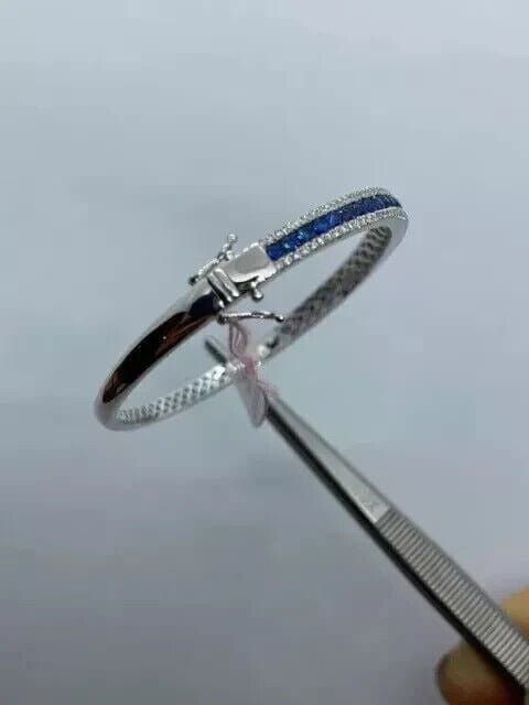 Luxury Blue Sapphire Bangle – Princess Cut Gemstone - BerylcraftsLuxury Blue Sapphire Bangle – Princess Cut GemstoneBracelets