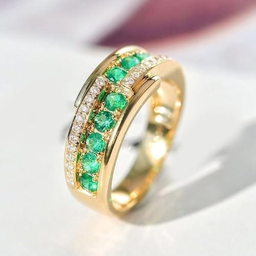 Round Cut Green Emerald Ring – Classic & Sophisticated Jewelry - BerylcraftsRound Cut Green Emerald Ring – Classic & Sophisticated JewelryWomen's Ring