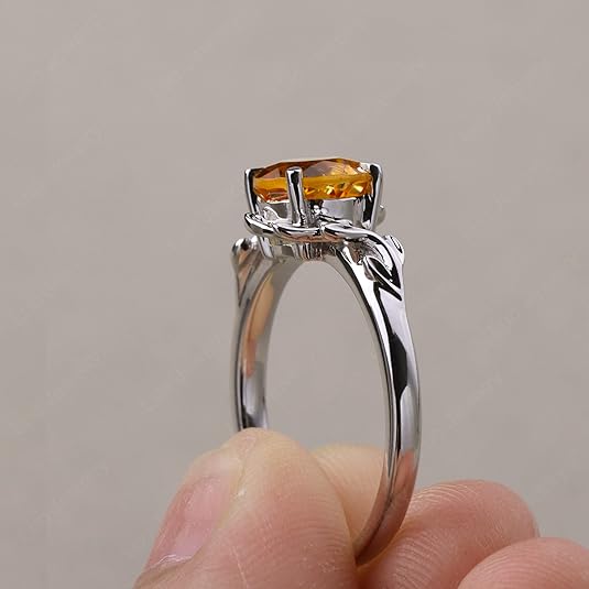 Women's Citrine Engagement Ring – Classic Round Cut Design - BerylcraftsWomen's Citrine Engagement Ring – Classic Round Cut DesignWomen's Ring